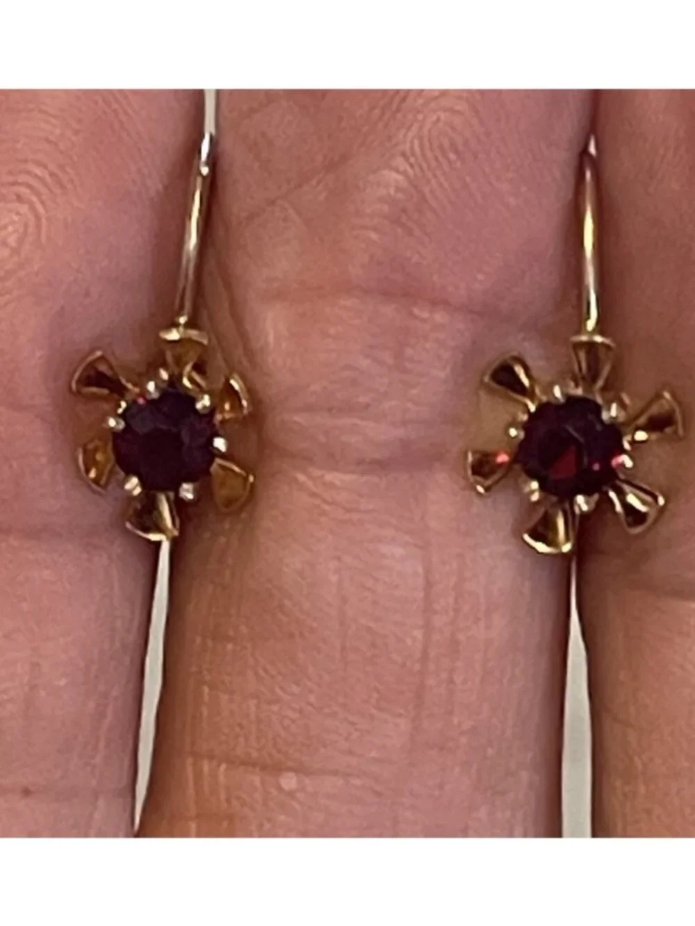 Vintage Marked BOA 10K Yellow Gold Dainty Red Stone Flower Screw Back Earrings